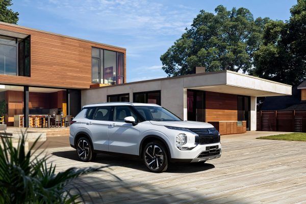 22MY_OL_LHD_MV_Exterior-b_Home_without_models 22MY_OL_LHD_MV_Exterior-b_Home_without_models