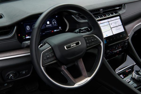 Jeep Grand Cherokee INT_2