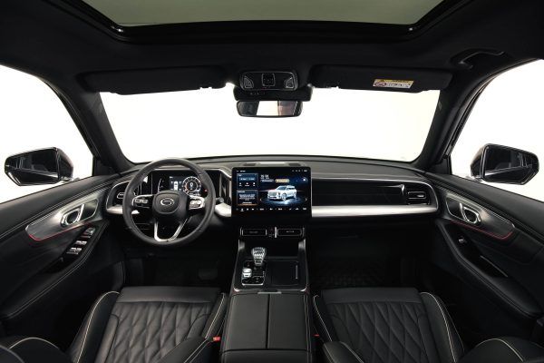 2_Interior