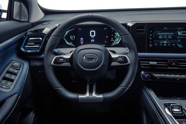 Emzoom_interior_11