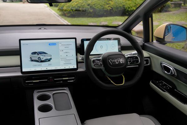 GAC-AION-Y-Plus-Interior-02
