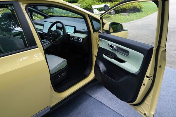 GAC-AION-Y-Plus-Interior-06