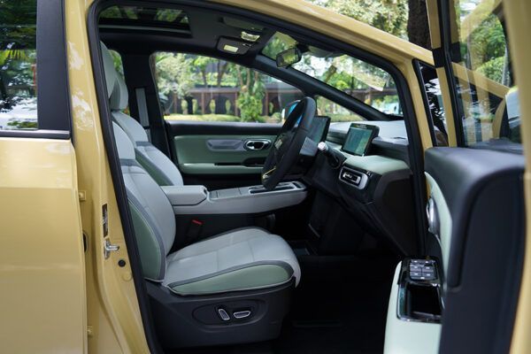 GAC-AION-Y-Plus-Interior-067