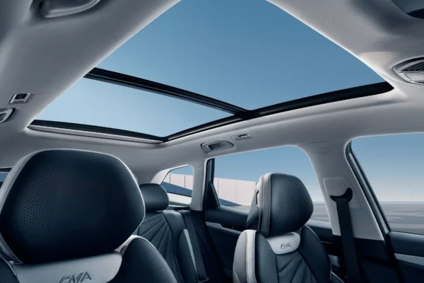 GEELY_STARRAY_TECHO_PANORAMICO